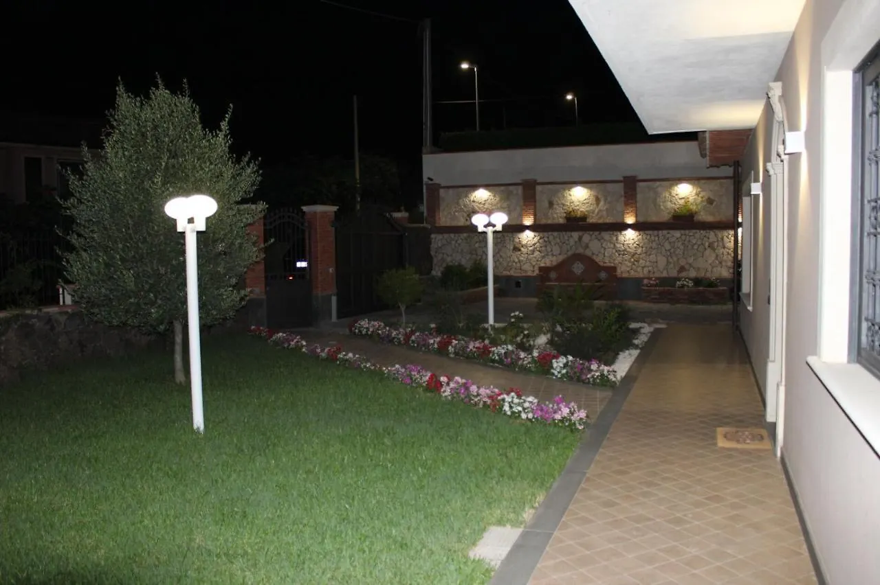 Bed & Breakfast Bedda Mia Etna House B&B Trecastagni Italië